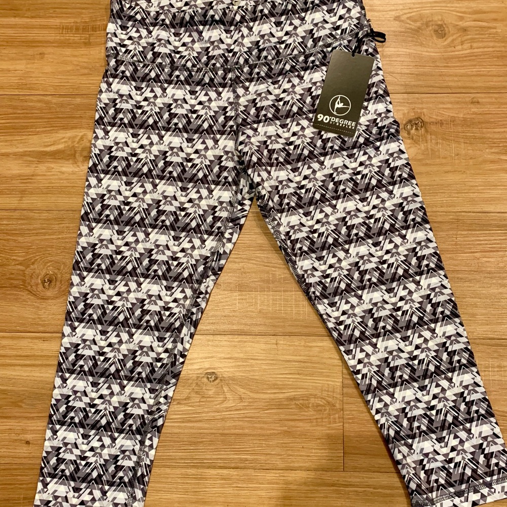 90 degree by reflex Yoga Leggings. NWT